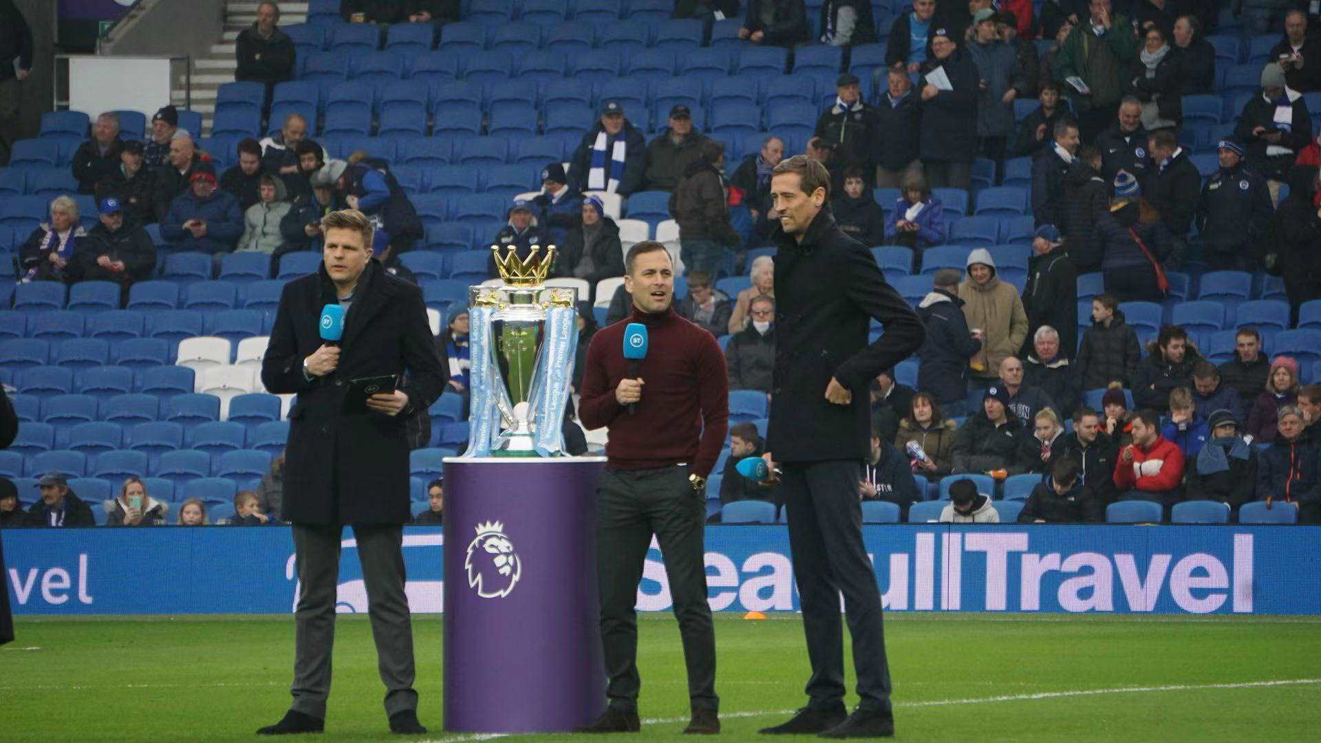 的中前场球 的中前场球